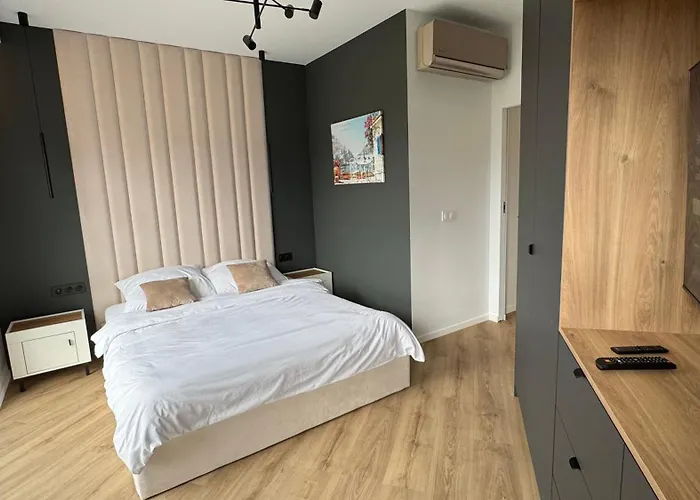 Park - Luxury, Cozy, Garage Lejlighed *